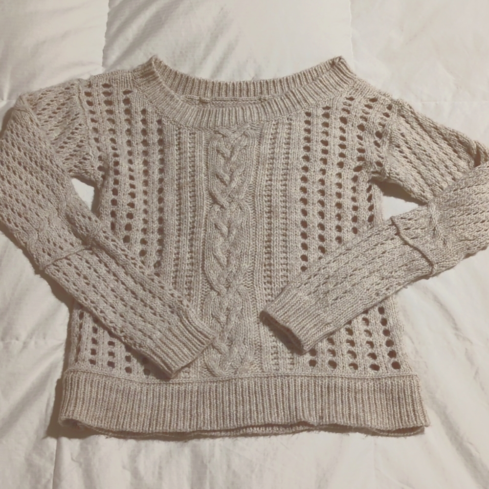 American Eagle sweater